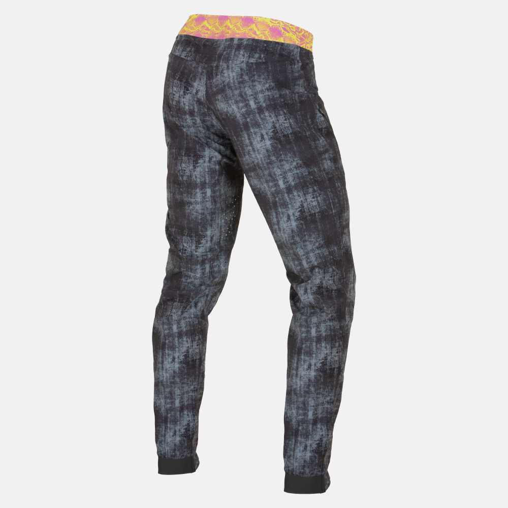 BikePI-19112201-IK3-back-M-F232026-03-12.png
